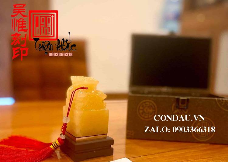 Mẫu ấn rồng phong thủy shop khắc cho khách hàng kích thước 4x4cmx7cm,